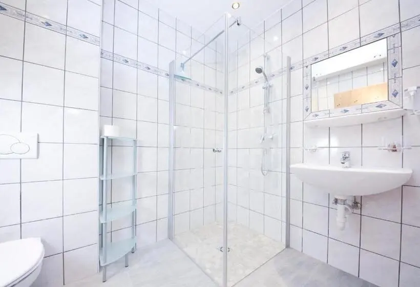 Standard-huone Terassi, Aparthotel Hummerau