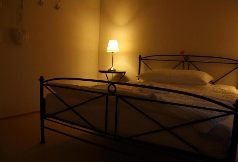 Standard room with outdoor bath, Bnb Entensee