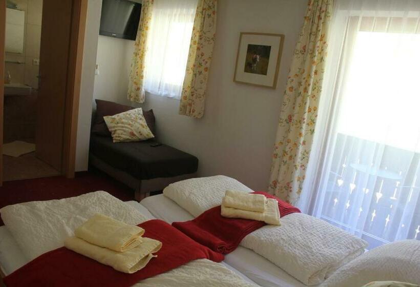 חדר סטנדרט עם מרפסת, Bauernhof Grussberggut