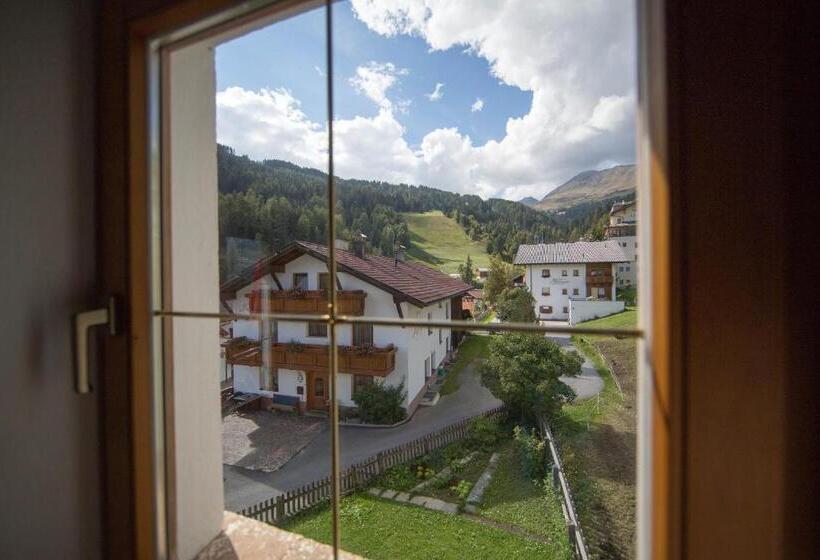 חדר סטנדרט עם מרפסת, Pension Alpenrose