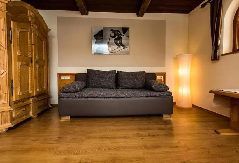 Huoneisto 1 Makuuhuone, Haus Alpenblick