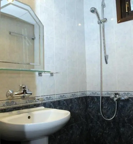 Suite Junior, Bolyarka