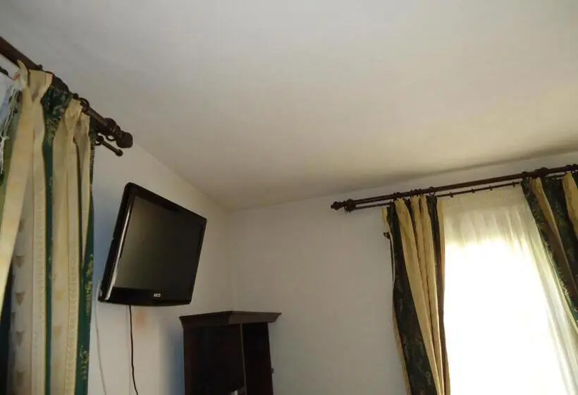 Suite Deluxe, Bolyarka