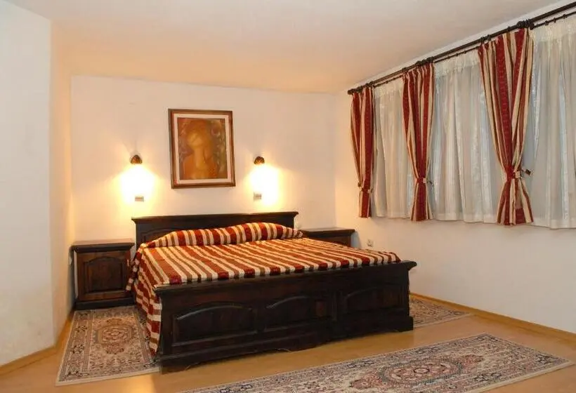 Suite Deluxe, Bolyarka