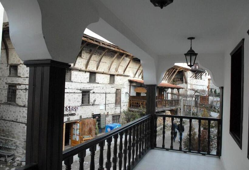 Люкс Повышенной Комфортности, Bolyarka