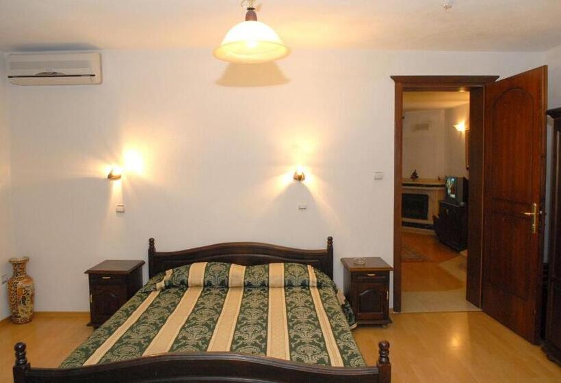 Люкс Повышенной Комфортности, Bolyarka