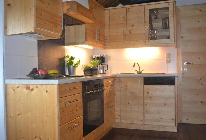 1ベッドルームアパートメント, Fesengut