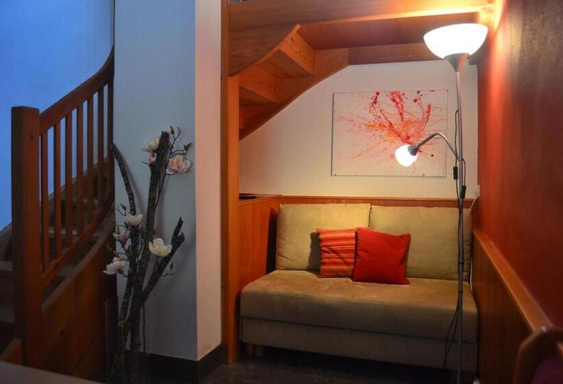 3ベッドルームアパートメント, Fesengut