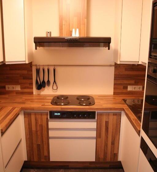 3ベッドルームアパートメント, Fesengut