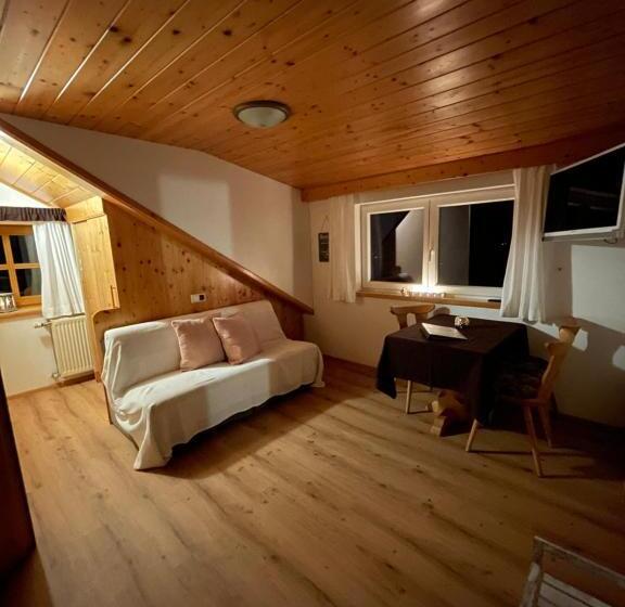 景色の見える一ベッドルームアパートメント, Fesengut