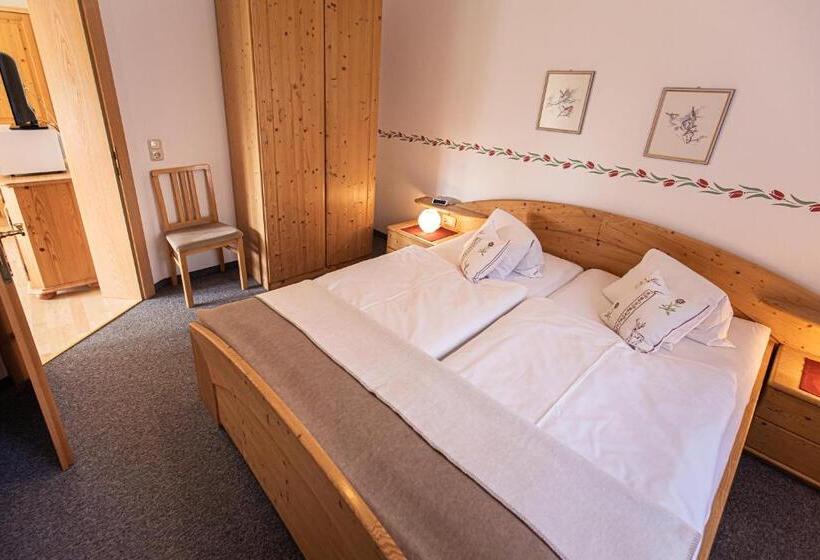 バルコニー付2ベッドルームアパートメント, Haus Farmer