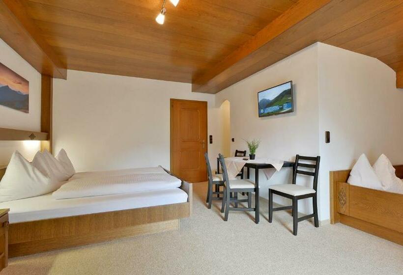 חדר סטנדרט לשלושה, Landhaus Zum Griena