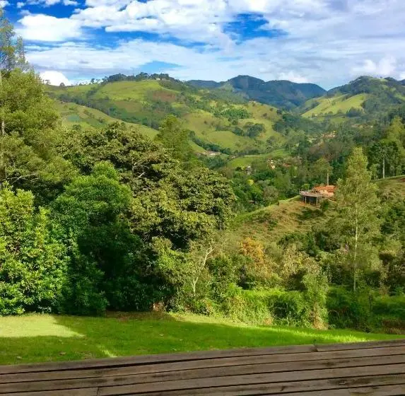 デラックスバンガロー, Pousada Villa Catarina
