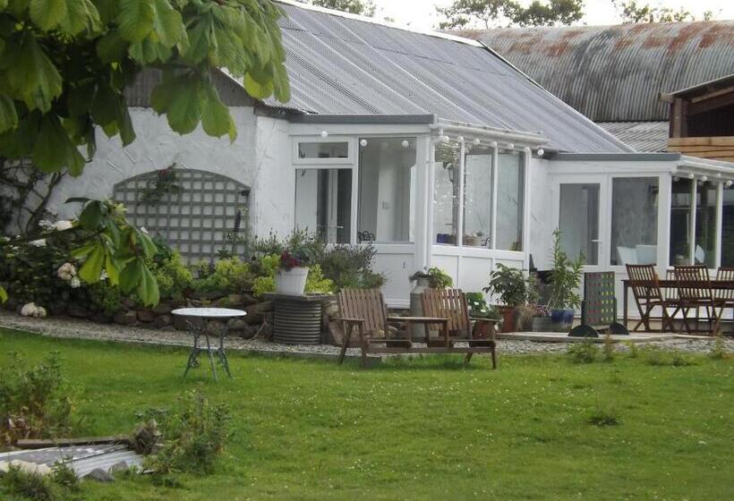 חדר משפחתי דלוקס, The Swallows Guest House