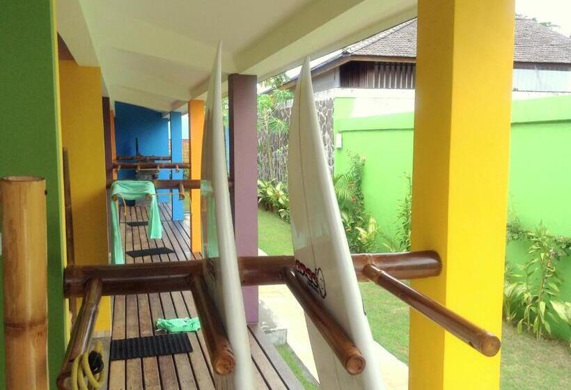 חדר דלוקס, Blue Coco