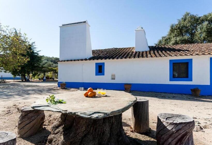 خانه 4 خوابه, Monte Do Serrado De Baixo