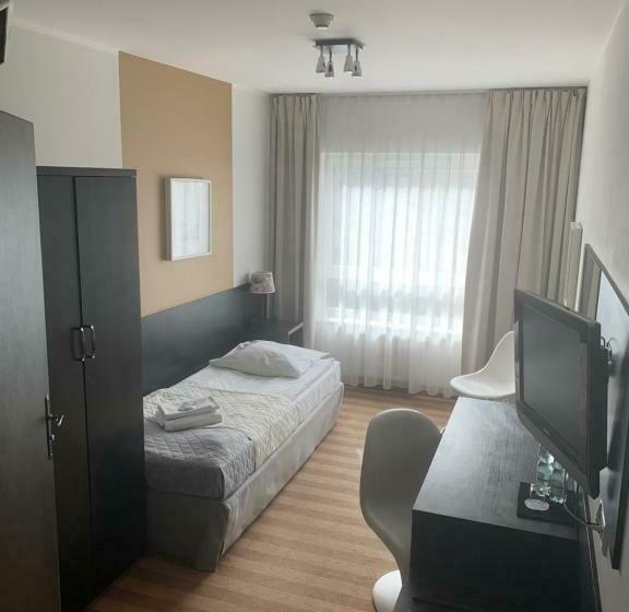 اتاق استاندارد یک نفره, Blick