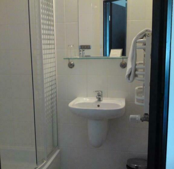 اتاق استاندارد, Blick