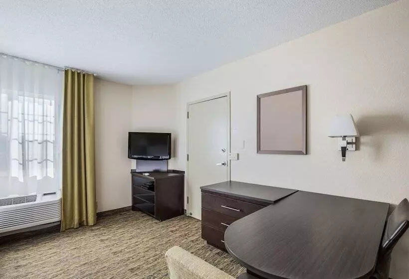 スタンダードスタジオ, Candlewood Suites Virginia Beach Town Center, An Ihg