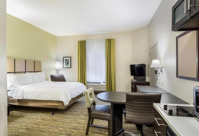 适合残疾人使用的标准间, Candlewood Suites Virginia Beach Town Center, An Ihg