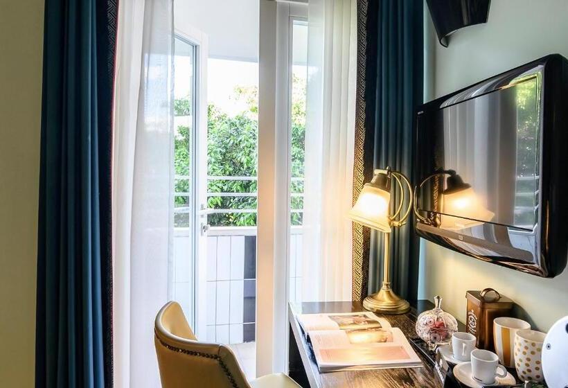 标准间带阳台, Center Chic Hotel   An Atlas Boutique