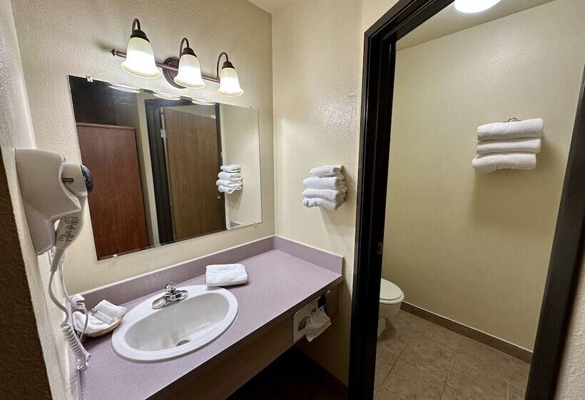 2ダブルベッドのスタンダードルーム, Fairbridge Inn & Suites Kellogg