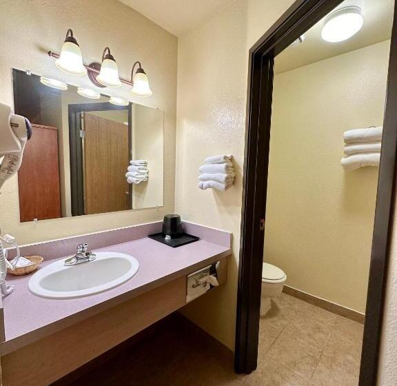 Номер Deluxe Кровать Кинг, Fairbridge Inn & Suites Kellogg