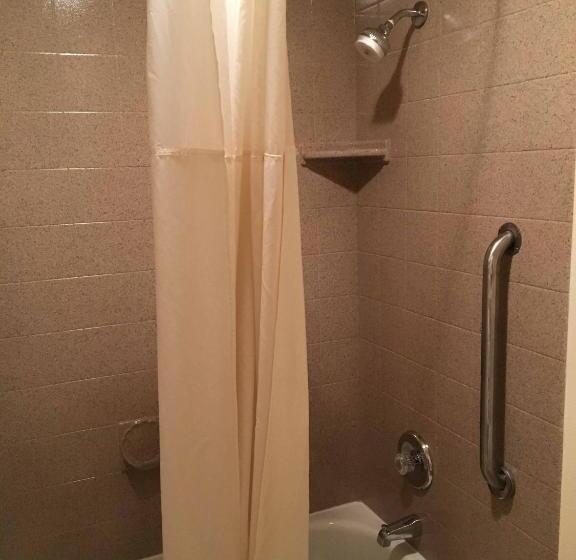 身障者適用スタンダードルーム, Fairbridge Inn & Suites Kellogg