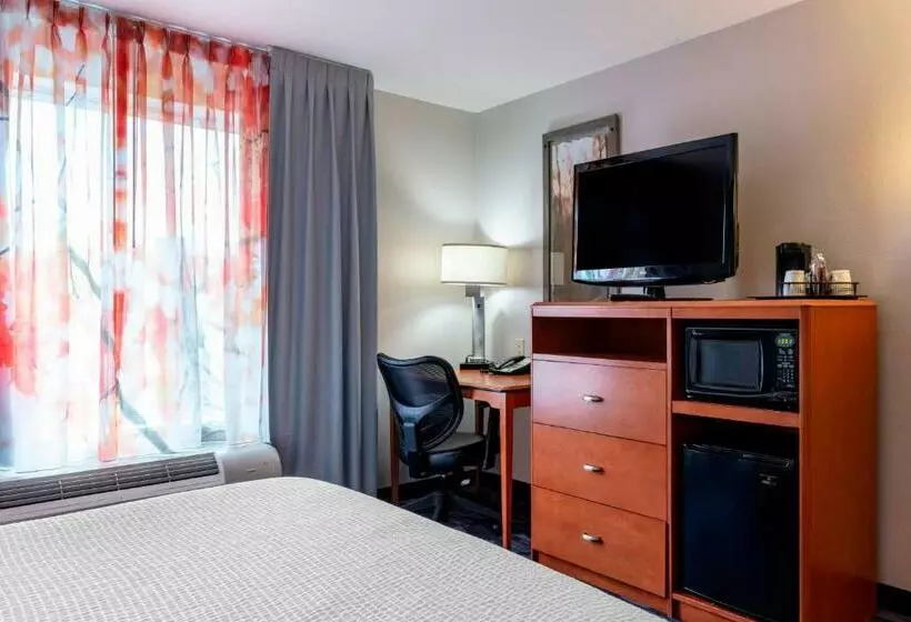キングサイズベッドのスタンダードルーム, Fairfield Inn & Suites Columbus