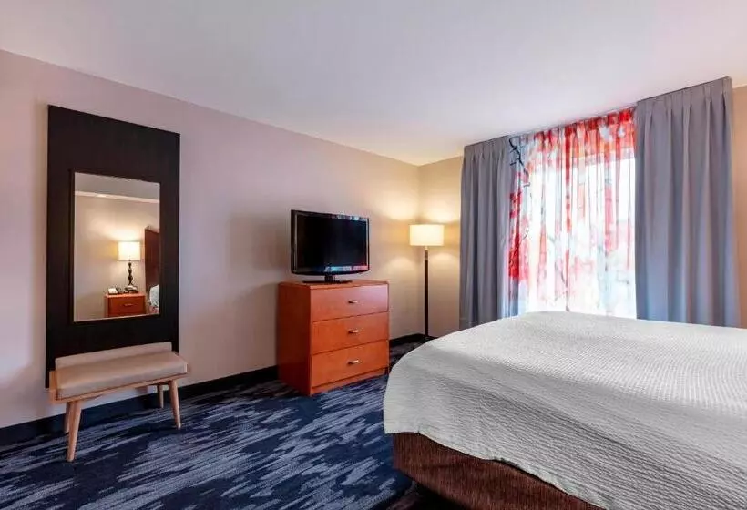 キングサイズベッドのスイートルーム, Fairfield Inn & Suites Columbus
