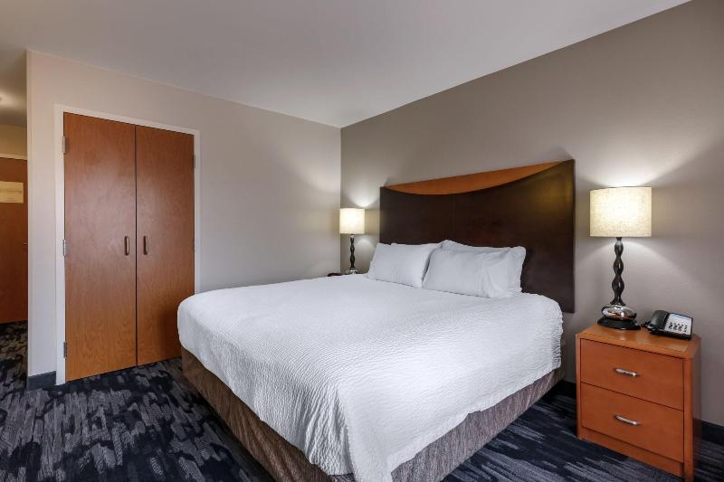 غرفة قياسية سرير كينج, Fairfield Inn & Suites Columbus
