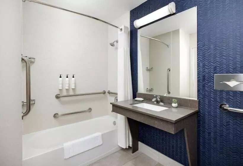 ２ダブルベッドのスタンダードルーム, Fairfield Inn & Suites Roswell