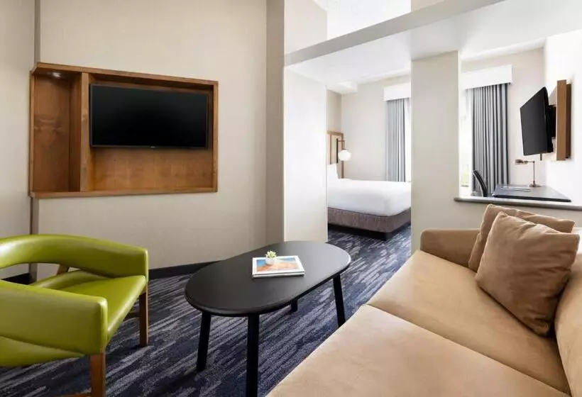 キングサイズベッドのスイートルーム, Fairfield Inn & Suites Roswell