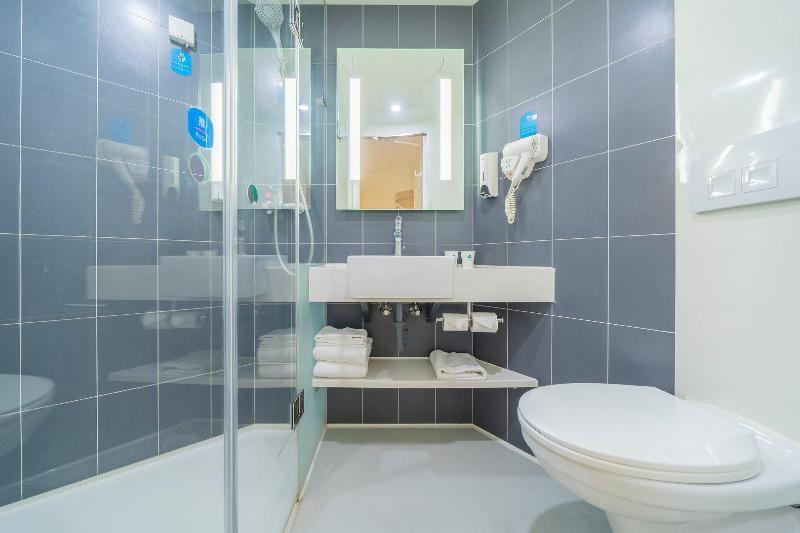 장애인을 위한 스탠다드 룸, Holiday Inn Express Hotel & Suites Savannah Midtown, An Ihg