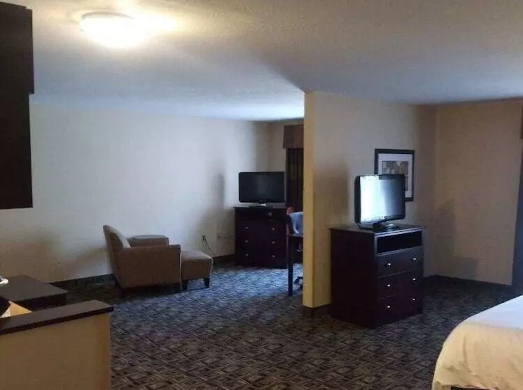 スイート, Holiday Inn Express & Suites Zanesville North, An Ihg