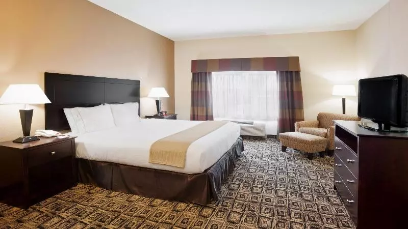 身障者適用キングサイズベッドルーム, Holiday Inn Express & Suites Zanesville North, An Ihg