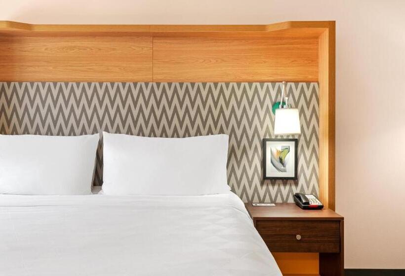 Номер Стандарт Кровать Кинг Адаптированный для Инвалидов, Holiday Inn Yakima, An Ihg