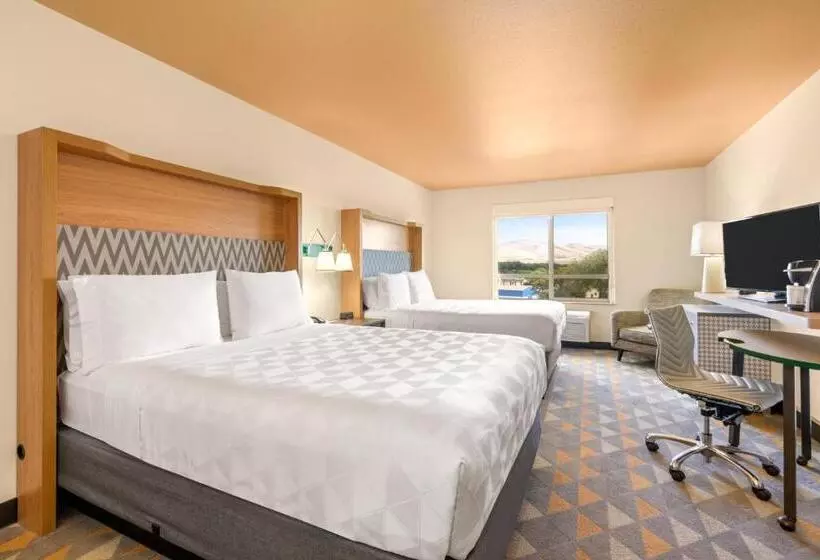 身障者適用スタンダードルーム, Holiday Inn Yakima, An Ihg