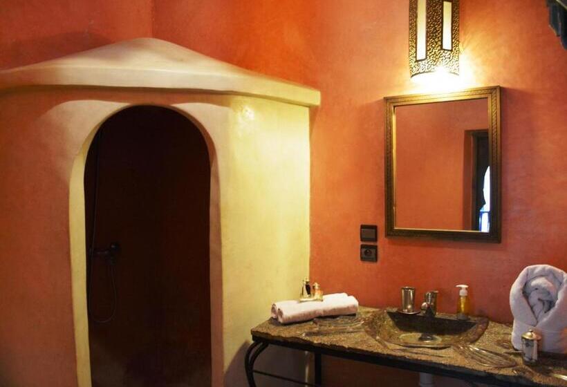 سوییت, La Maison Du Vent