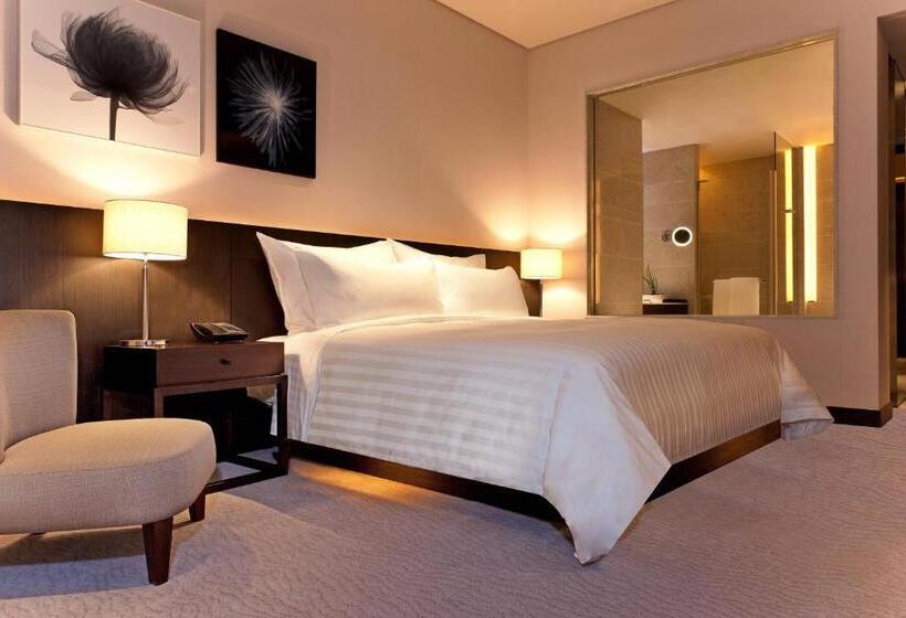 带大床的豪华间, Le Meridien Taipei
