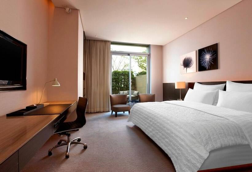 带阳台的豪华间, Le Meridien Taipei