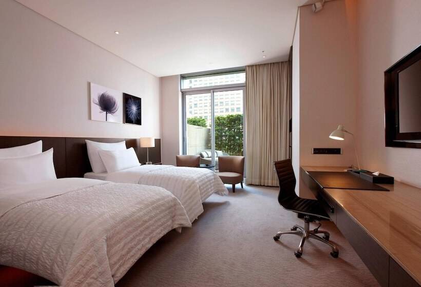 带阳台的豪华间, Le Meridien Taipei