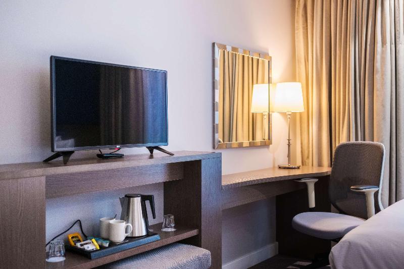 带大床的豪华间, Le Meridien Taipei