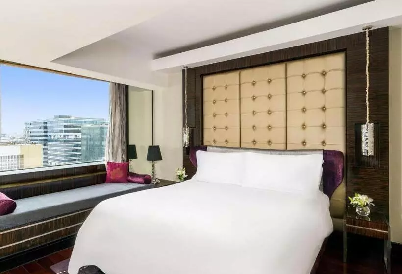 اتاق لوکس با تخت بزرگ, Sofitel Mumbai BKC