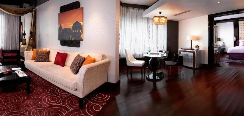 سوییت پرستیژ, Sofitel Mumbai BKC