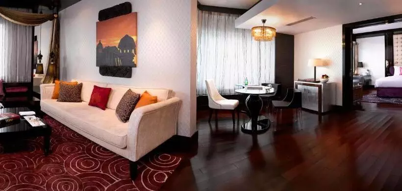 سوییت پرستیژ, Sofitel Mumbai BKC