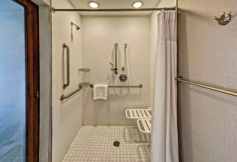 スタンダードスタジオ, Springhill Suites By Marriott Oklahoma City Moore