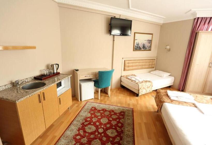 سوئیت خانواده 2 خوابه, Tashkonak Studio Suites