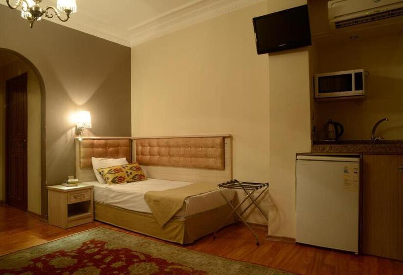 سوییت خانوادگی, Tashkonak Studio Suites