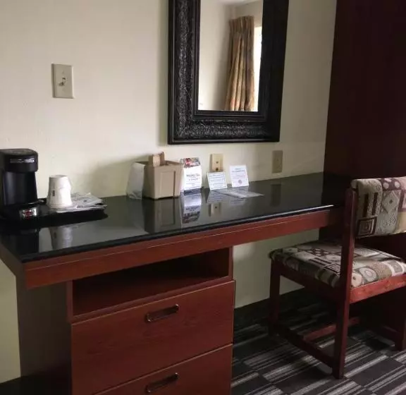 身障者適用スタンダードルーム, Microtel Inn & Suites By Wyndham Indianapolis Airport